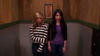 iCarly – L-R: Sam Puckett (Jennette McCurdy), Carly Shay (Miranda Cosgrove)
