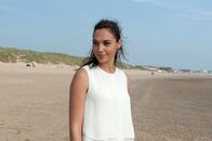 Das Jerico Projekt – Jill Pope (Gal Gadot) muss akzeptieren, dass ein Teil ihres ermordeten Mannes in einer anderen Person weiterlebt.