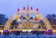 ATV - Die Reportage – Christmas market and decoration in Vienna park next to City Hall (Rathaus), Austria,Vienna