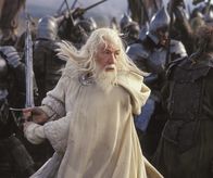 Der Herr der Ringe - Die Rückkehr des Königs – Die Schlacht um Mittelerde hat eben erst begonnen: Gandalf (Ian McKellen) versucht mit aller Kraft, die Truppen von Sauron zu stoppen ...