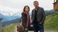 Der Bergdoktor – Der Bergdoktor Staffel 13 Folge 8 Paar auf einsamen Weg: Amelie Kiefer als Maike, Hans Sigl als Bergdoktor Dr. Martin Gruber