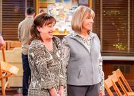 Mom – Beth Hall (Wend), Mimi Kennedy (Marjorie).