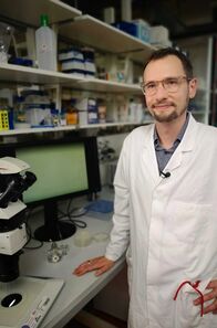 X:enius – Martin Denzel im Labor des Max-Planck-Instituts für Biologie des Alterns in Köln