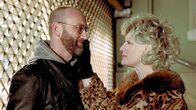 Lotti oder der etwas andere Heimatfilm – Lotti (Marion Mitterhammer) mit ihrem alten Ex-Freund Benno (Andreas Schieke).