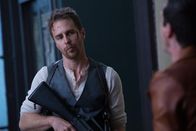 Mr. Right – Francis (Sam Rockwell) hat viele Feinde aus seinem alten Leben, die ihn umbringen wollen. Ob er das immer verhindern kann?; Francis (Sam Rockwell) hat viele Feinde aus seinem alten Leben, die ihn umbringen wollen. Ob er das immer verhindern kann?