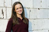 Gilmore Girls – Alexis Bledel (Lorelai 'Rory' Leigh Gilmore).