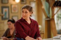 Call Me Kat – Kat (Mayim Bialik)