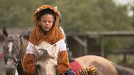 HipHorses – Finnja bereitet eine neue Reitershow mit vor, an der sie mit ihrem Pony Missy teilnehmen will. Â