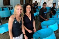 Verrückt nach Meer – Eva Astfalk und Bettina Rohn machen einen Ausflug in Roatan. Sie machen einen Steel Pan Kurs.