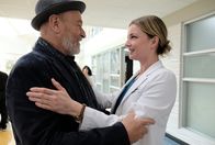 Atlanta Medical – Kyle Nevin (Corbin Bernsen, l.); Nicolette Nevin (Emily VanCamp, r.)
