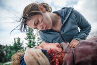 Wild Republic – Ron (Merlin Rose), Kim (Emma Drogunova).