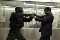 Tenet – Der Protagonist, ein CIA-Agent (John David Washington, r.)