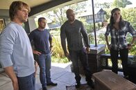 Navy CIS: L.A. – v.l.), Kensi (Daniela Ruah, r.) und Deeks (Eric Christian Olsen, l.) ...