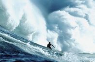 Riding Giants – Surfing