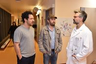 jerks. – (v.l.n.r.) Fahri (Fahri Yardim); Christian (Christian Ulmen); Robert Habeck (Robert Habeck)