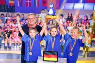 1, 2 oder 3 – So sehen Sieger aus! Das Rateteam aus Heimstetten/Deutschland teilt sich den Sieg mit dem Team aus Italien.