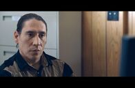 Maroni - Im Reich der Schatten – Der indigene Polizeichef aus St. John's (Shaun Beaver Hawman) ermittelt in einem noch unabgeschlossenen Fall. Auch mit dem Polizisten Legendre aus Saint-Pierre-et-Miquelon scheint er in Kontakt zu stehen.