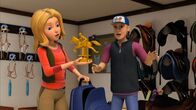 Wendy – Wendy und Kai finden die als gestohlen geltende Statue in Christians Rucksack. Der wollte den Diebstahl Kai in die Schuhe schieben.
