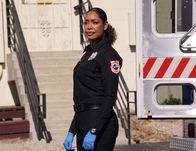 9-1-1: Lone Star – Tommy Vega (Gina Torres)