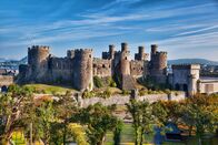 Gordon Ramsay: Kulinarischer Showdown – Berühmte Burg Conwy Castle in Wales, Vereinigtes Königreich, Reihe walisischer Burgen und Schlösser