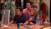 iCarly – L-R: Freddie Benson (Nathan Kress), Gibby (Noah Munck), Sam Puckett (Jennette McCurdy)