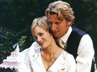 Die Kinder meiner Braut – Bewährungsprobe bestanden: Michael (Michael von Au) und Lena (Sonsee Neu) sind wieder ein glückliches Paar.