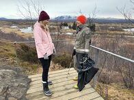 WeltWeit – Island: Korrespondentin Diana Weidlinger begleitet Jukka Siltanen. Er arbeitet als Parkranger im Thingvellir Nationalpark. Mit den Touristenmassen ist auch der Müll in die isländische Natur gekommen.