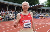 Mein Körper – 82 und voll im Wettkampfmodus: Friedhelm Adorf – mehrfacher Deutscher Meister, Europa- und Weltmeister im Sprint und Weitsprung. Mit 50 Jahren kam er zur Leichtathletik. Sie hält ihn fit.