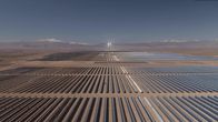 Geheime Weltmächte – In Ouarzazate steht das erste von fünf in Marokko geplanten Solarkraftwerken. Es versorgt etwa eine Million Haushalte bei Tag und Nacht mit Strom.