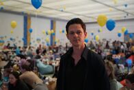aspekte – Moderator Jo Schück auf der Veranstaltung "Camps for children from Ukraine".