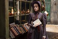 Klein Dorrit – Amy Dorrit (Claire Foy).