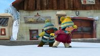 Snowsnaps' Winterspiele – Jonas hat so seine Mühe, dem Schneemann den Hut abzuwerfen