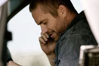 Vehicle 19 – Nachdem er die Frau im Kofferraum entdeckt hat, will Michael (Paul Walker) seinen Leihwagen einfach stehen lassen - doch ein geheimnisvoller Anrufer befiehlt ihm anderes.