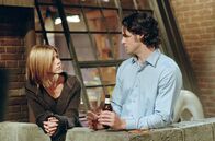 Friends – Jennifer Aniston, Eddie Cahill