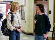 Young Sheldon – Veronica (Isabel May, l.); Georgie (Montana Jordan, r.)