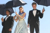 Gilmore Girls – Als Rory (Alexis Bledel, M.) beschließt für einen Artikel über die geheime Gruppe "'Live And Death Brigade" zu recherchieren, hat sie nicht damit gerechnet, auf welches Abenteuer sie Logan (Matt Czuchry, r.) und Finn (Tanc Sade, l.) mitnehmen ...