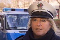 Auf Streife – Diebstahl und Einbruch, häusliche Gewalt, Ruhestörung, Schulschwänzer oder Nachbarschaftsstreitigkeiten. Heidi Matera geht auf Streife ...