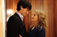 Sturm der Liebe – Moritz (Daniel Fünffrock, l.); Kristin (Nina Schmieder, r.)