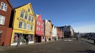 Traumorte – In Bergen, dem „Tor zu den Fjorden“, beginnt die Reise in den Norden Norwegens.