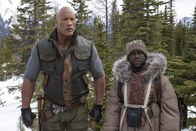 Jumanji: The Next Level – Dr. Smolder Bravestone (Dwayne Johnson, l.); Franklin "Mouse" Finbar (Kevin Hart, r.)