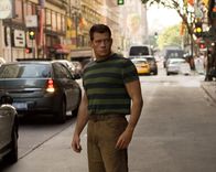 Spider-Man 3 – Obwohl von der Polizei gejagt, gelingt es Flint (Thomas Haden Chruch), sich Zutritt zur ehelichen Wohnung und zum Zimmer seines todkranken Kindes zu verschaffen. Als seine Frau ihn dort vorfindet, kommt es zu einer dramatischen Aussprache ...