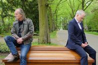 In aller Freundschaft – Paul Faßnacht (li.) und Falk Rockstroh (re.) als Brüder Wolfgang und Thomas Brünn.