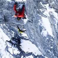 Bergwelten – Robert Jasper im Vorstieg am Zentralpfeiler in der John-Harlin-Direttissima, Eiger-Nordwand; kurz überhalb dieser Stelle war John Harlin II 1966 tödlich abgestürzt