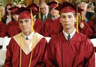 Malcolm mittendrin – (v.li.) Frankie Muniz (Malcolm, li.), Justin Berfield (Reese).