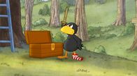 Der kleine Rabe Socke – Am Schatzkistentag gibt es für jeden eine Kiste mit Geschenken.