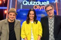 Quizduell - Olymp – Moderatorin Esther Sedlaczek (M.) mit den Kandidaten des Teams "Comedy": Kaya Yanar (l.) und Paul Panzer (r.)