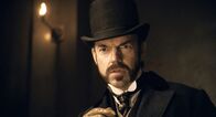 Wolfman – Aberline (Hugo Weaving)