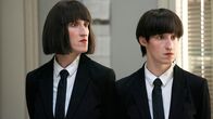 Tatort – Auch Frau Mann (Daniela Reichert, l.) und Herr Muster (Melanie Reichert, r.) Frau Mann (Daniela Reichert) stellen in dem Fall des ermordeten Programmierers Magnus Rosponi eigene Ermittlungen an. Offenbar im Auftrag des LKA.