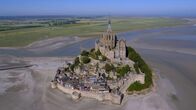 Wunderwerke der Weltgeschichte – Der Klosterberg Mont-Saint-Michel in der französischen Normandie wird auch „La Merveille“, "das Wunder", genannt.