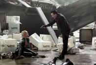 Gotham – Barbara Kean (Erin Richards, l.); Oswald Cobblepot alias Penguin (Robin Lord Taylor, r.)